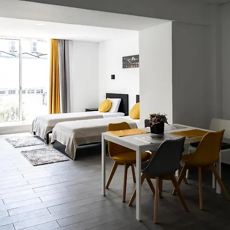 Almada Downtown 304 شقة