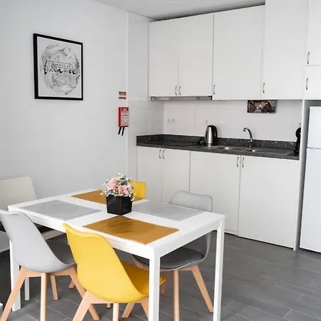 Apartament Almada Downtown 304 *